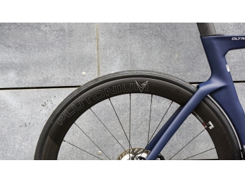 Bianchi Oltre COMP 105 Di2 12sp Blue-Grey/Off White- full matt 2025